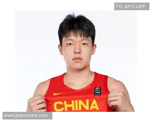 明日杨瀚森首秀即将开启粉色小书包陪伴他踏上NBA之旅