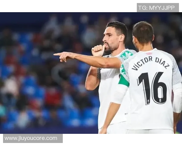 巴拉圭右路传中破门日本再次落后于对手的尴尬局面 巴拉圭右路传中破门日本再次落后于对手的尴尬局面