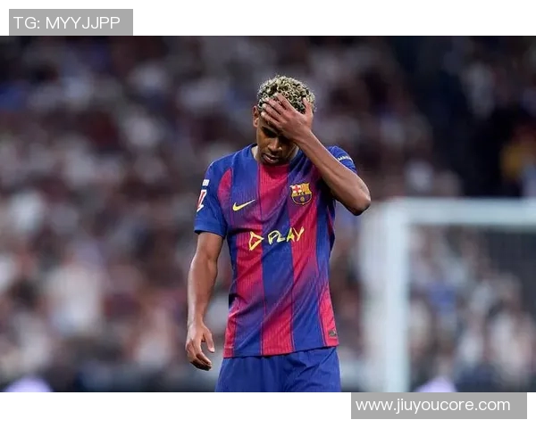 亚马尔赛前怒斥皇马抢劫伯纳乌球迷齐声高唱内格雷拉腐败足协 亚马尔赛前怒斥皇马抢劫伯纳乌球迷齐声高唱内格雷拉腐败足协